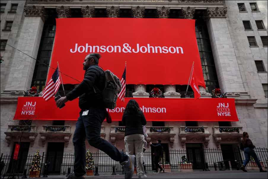 J&J's medical device sales fall short, cancer drugs seen growing