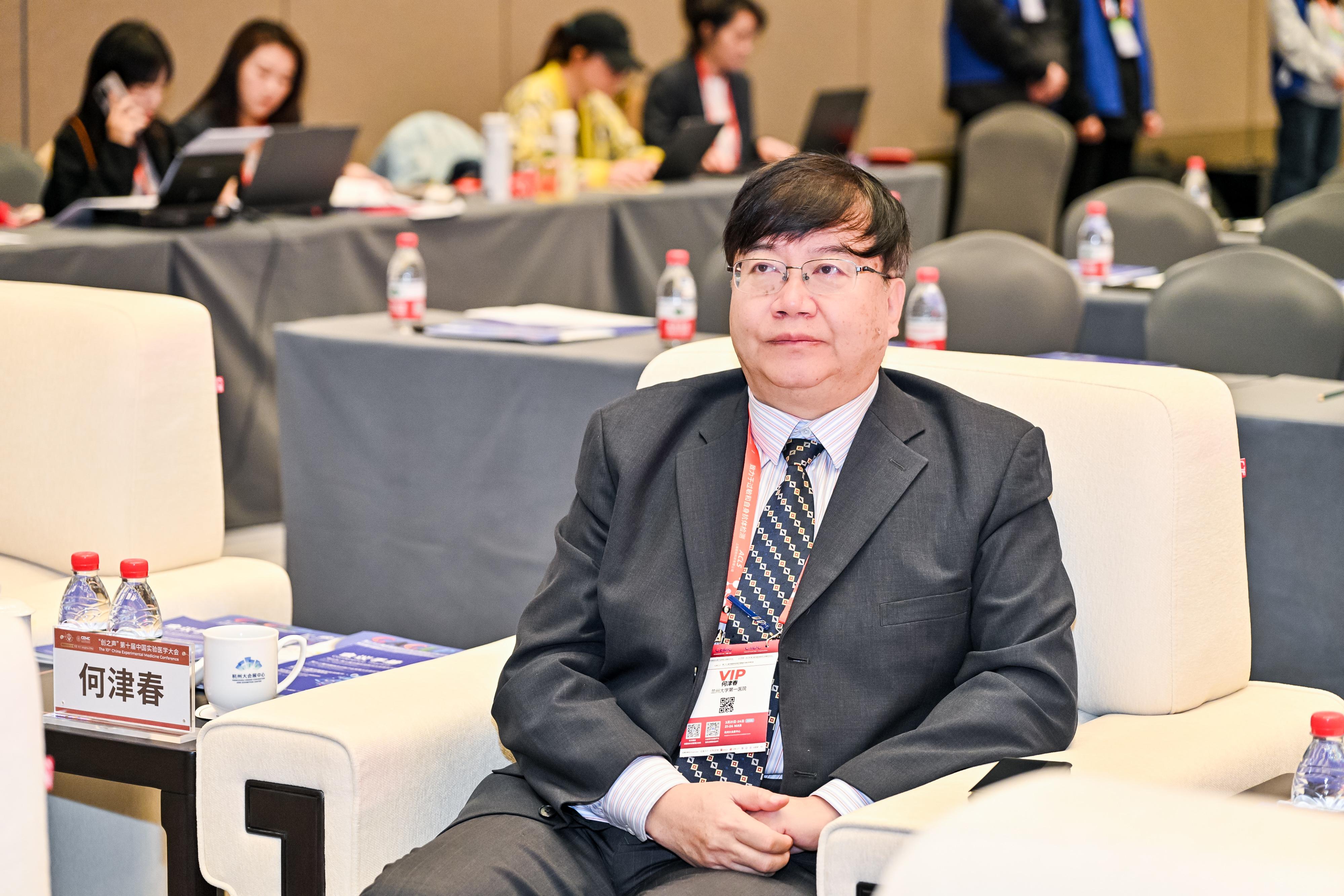 YZH_8855