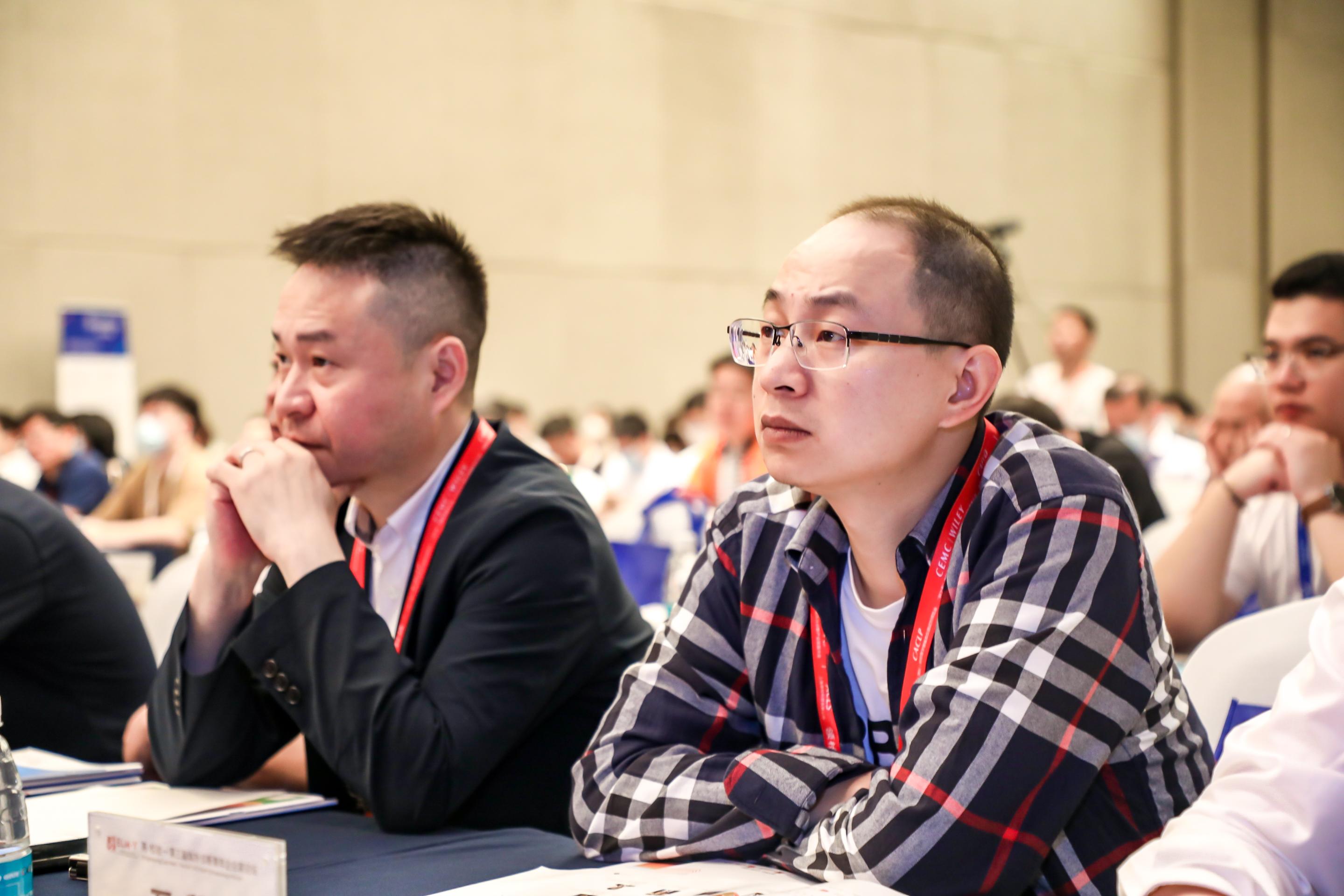 1351486b7f10035985456d8f4845f81c84f7c2