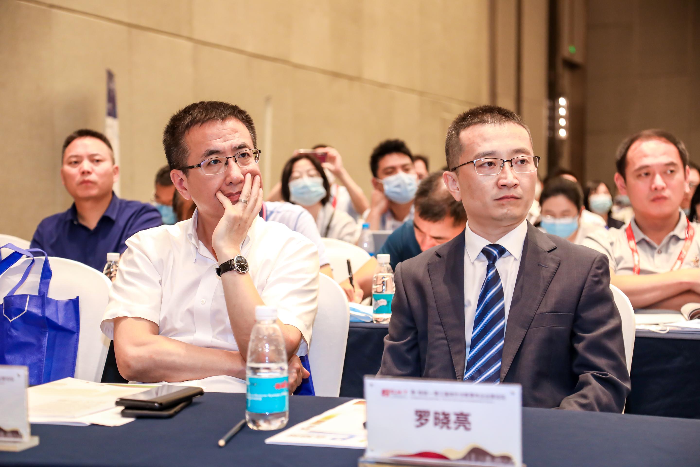 1354549455f3171a3b49e28f97afa42a9247bf