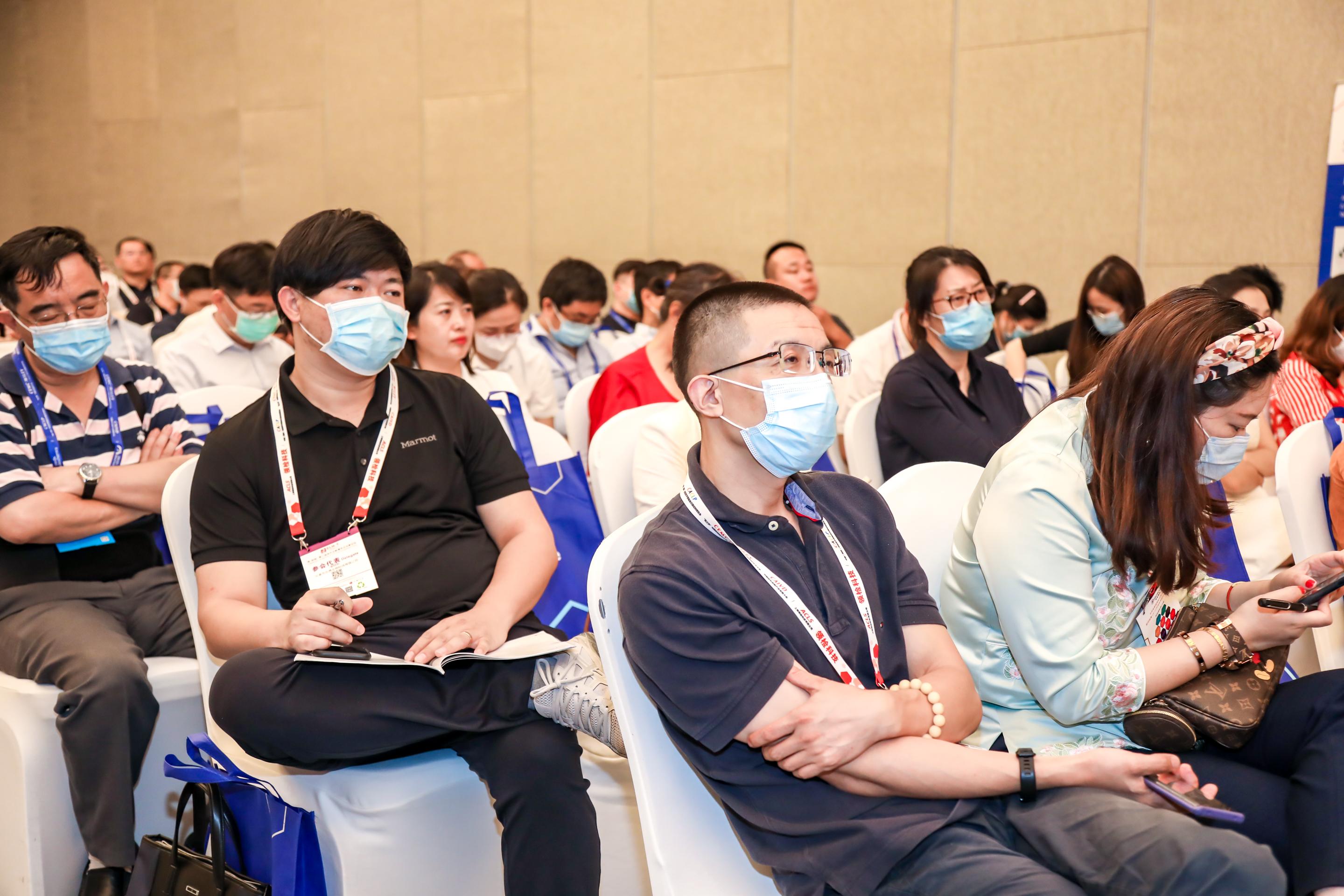 14081802e992162f2b403387a076a4f8921123