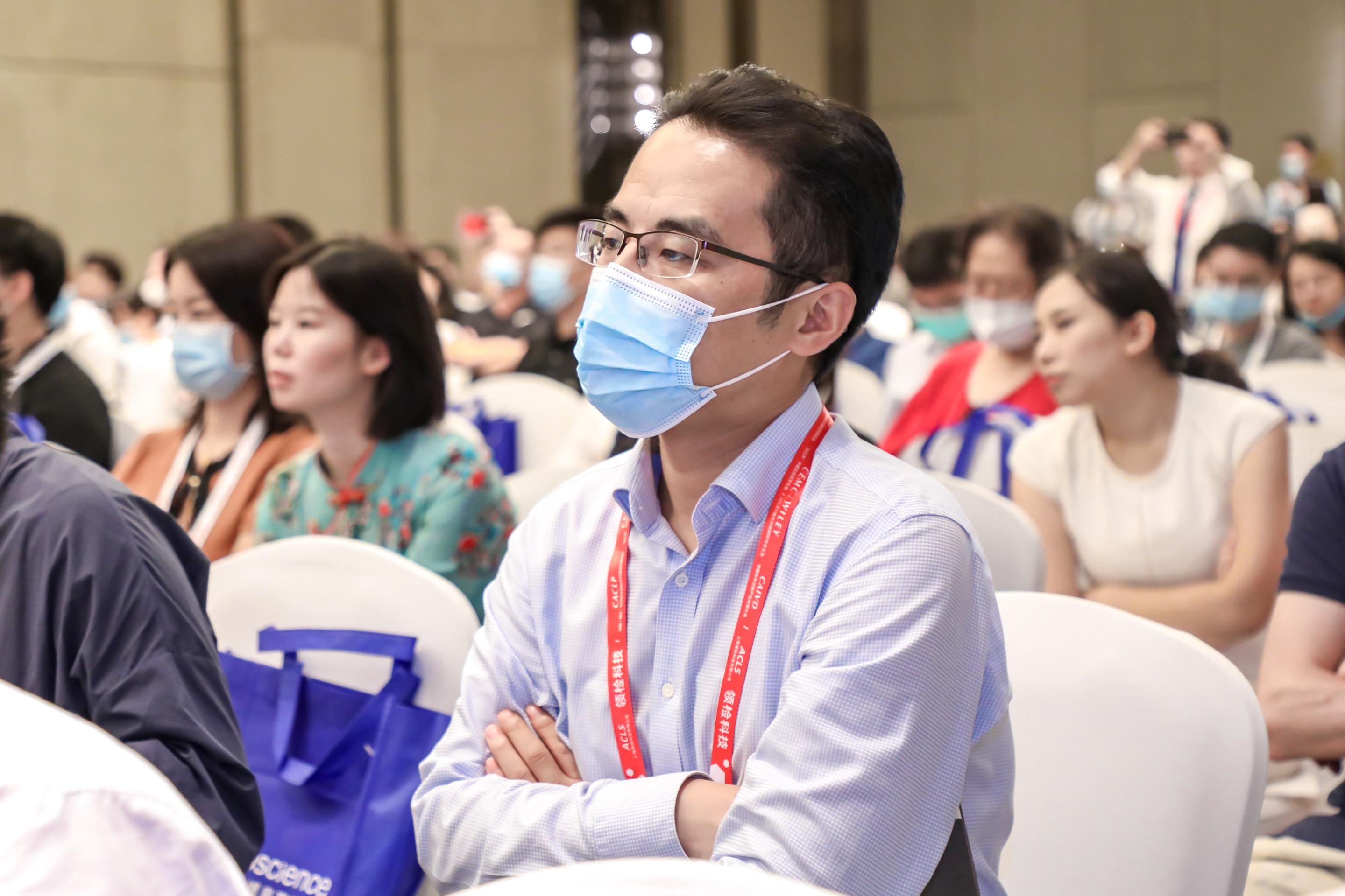 14133454b00a9fe6c44146a33830fa007d80d4