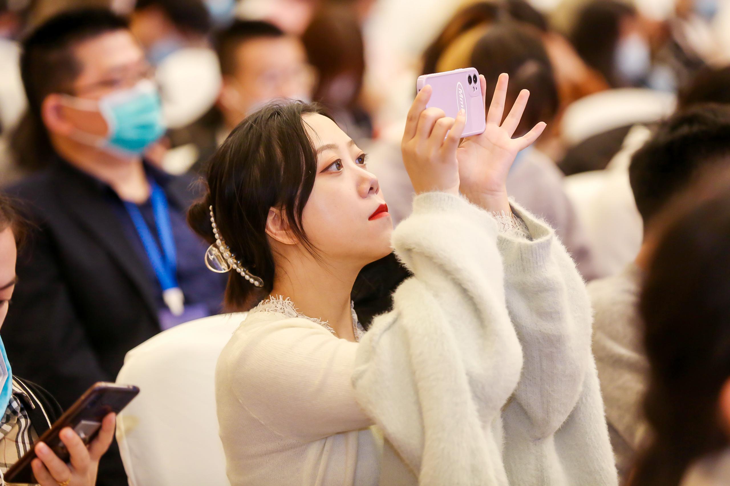 18022416