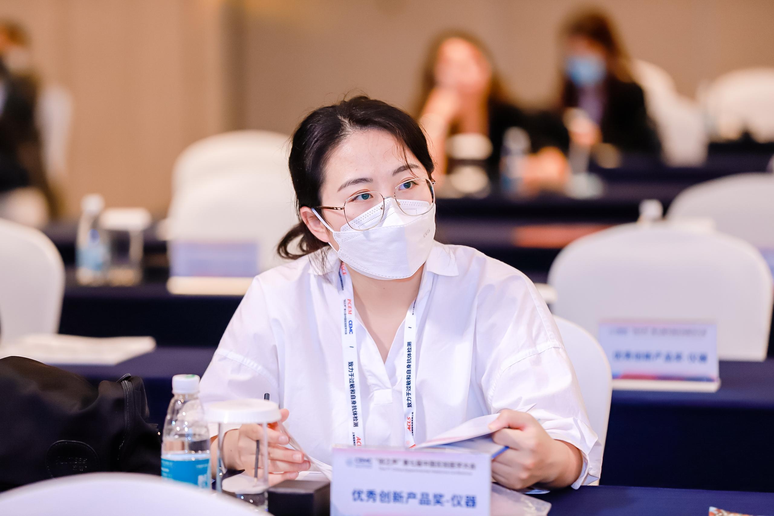 18086538_a2843459822_plx